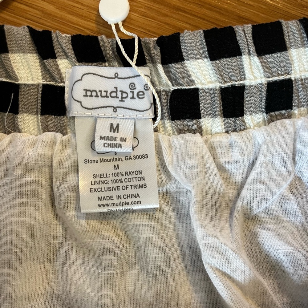 MudPie woman’s‎ flounce checkered skirt - Picture 5 of 6